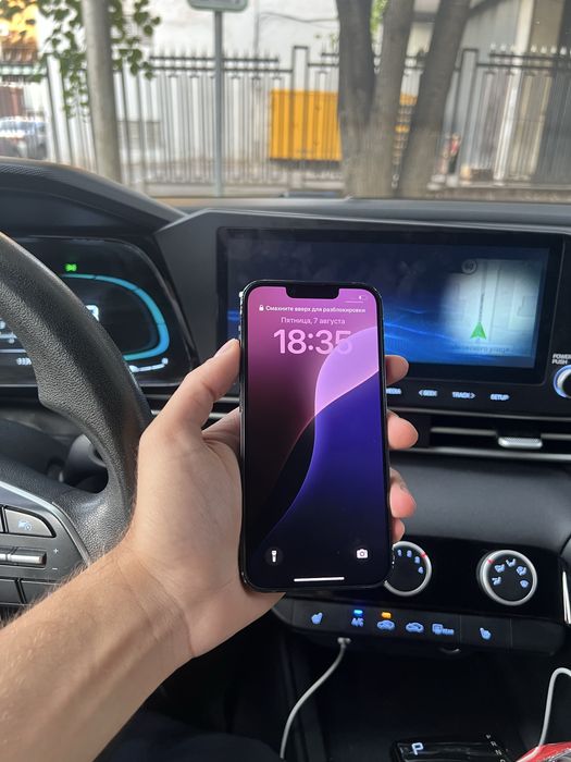 Продам IPhone 14 128gb