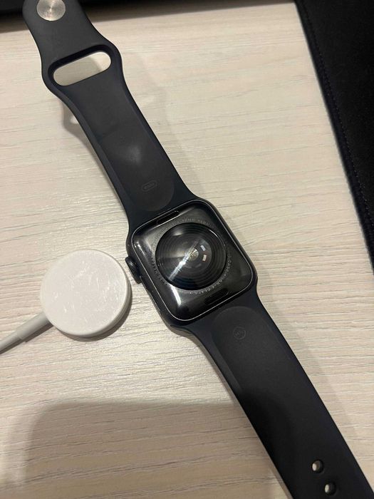 часы Apple Watch se 40mm