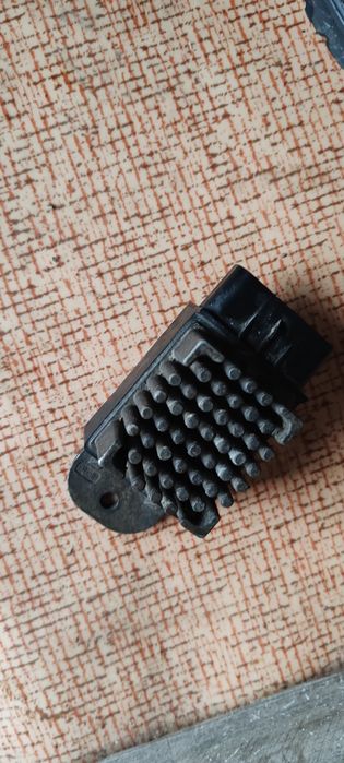 Реле вентилятора Chrysler  Dodge Jeep