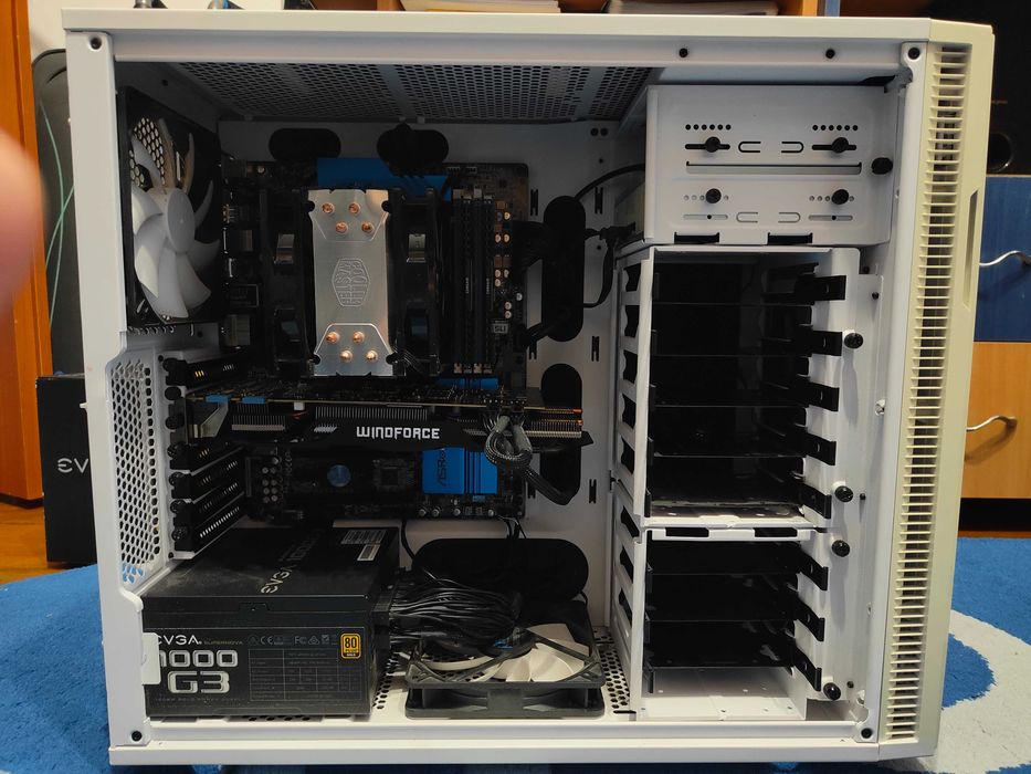 PC Gaming | i5-5820k | 16GB RAM | GTX970 | 1TB SSD | Windows 11