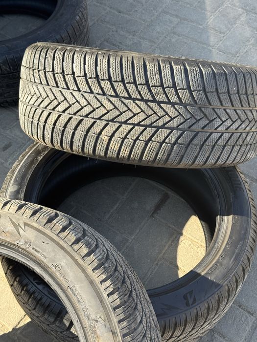 Anvelope iarna Bridgestone 245/45/R18