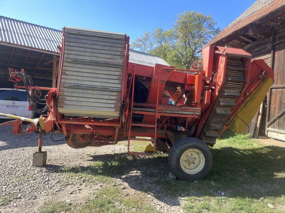 Masina de recoltat cartofi Grimme LK 650
