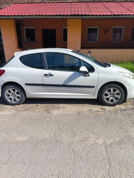 PEUGEOT 207 2010 — imagine 3