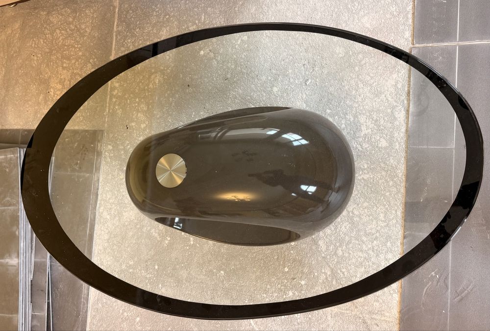 Стъклена холна маса