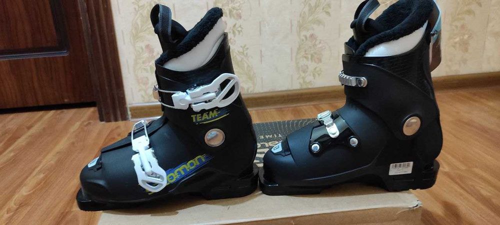 Горнолыжные ботинки Детские SALOMON T2,  и SALOMON T2 RT