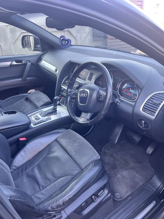 Vand AUDI Q7 locuri 7