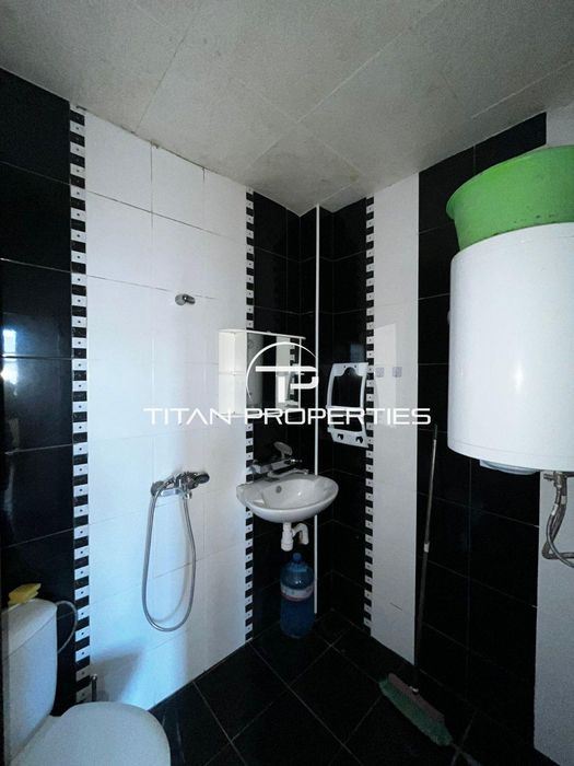 Тристаен апартамент за продажба в кв. Кючук Париж