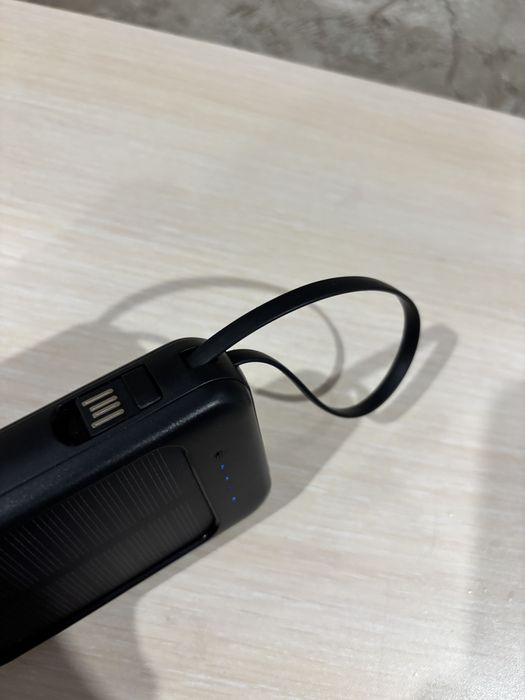 продам пауербанк новый