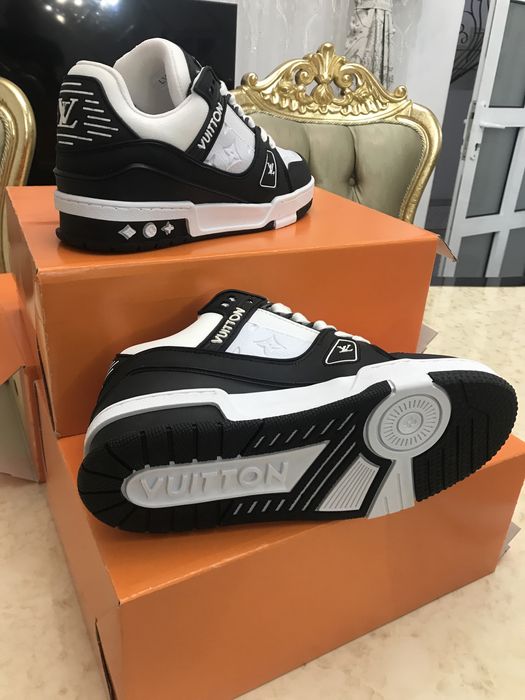 Adidasi Louis Vuitton nou