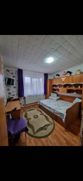 Vând apartament 3 camere