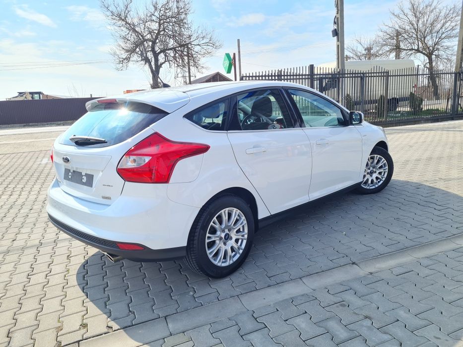 Ford Focus 1.6 benzină- 150 c.p 2012
An fabricație 2012 E5
Cutie 6+1 t