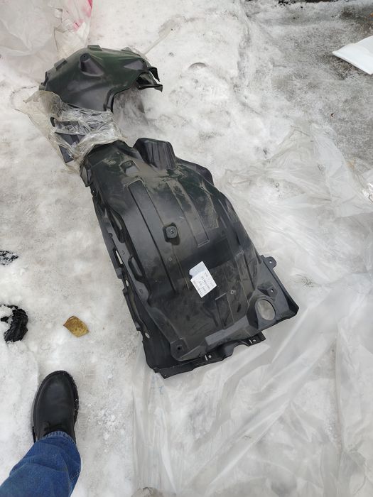 Подкрылок Камри 70 новый