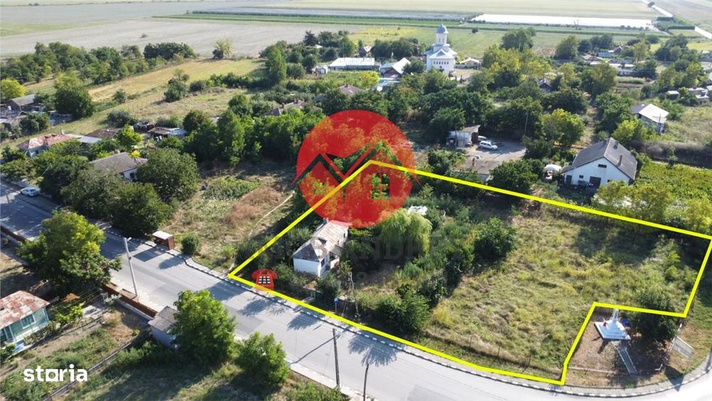 Casa batraneasca de vanzare in Iazurile, teren 1.257 mp