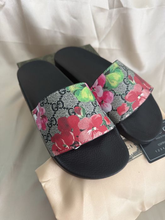 Papuci Gucci din cauciuc