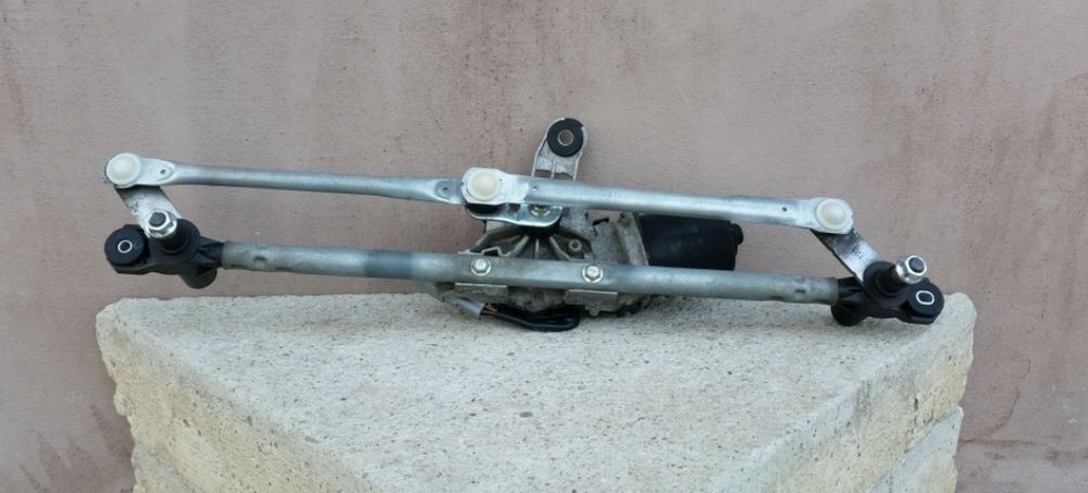 Ansamblu stergatoare cu motoras Renault Modus