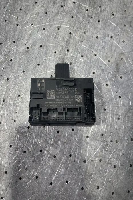 Modul control usa fata dreapta 8K0 959 792 R Audi A4 2008