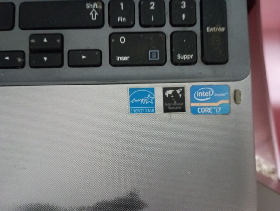 Vând laptop Samsung pentru piese