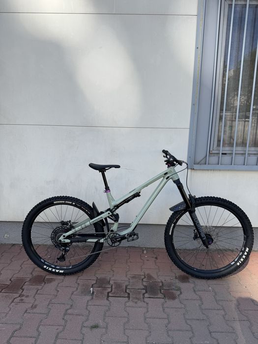 Commencal Meta SX V4 2025 NOU