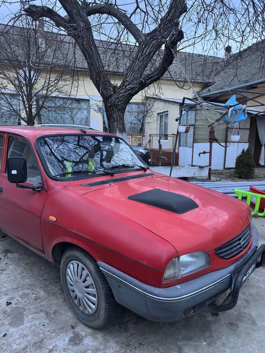 Se vinde Dacia papuc