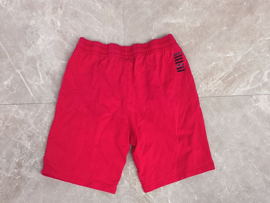 EA7 Emporio Armani къси панталони L