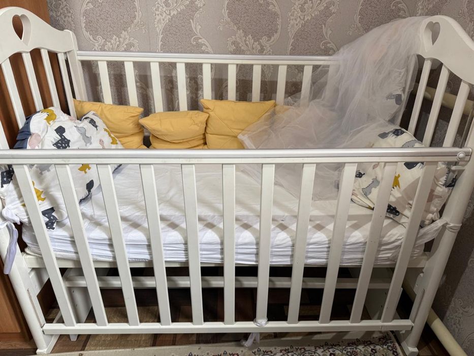 продается горька для зала, манеж для детей