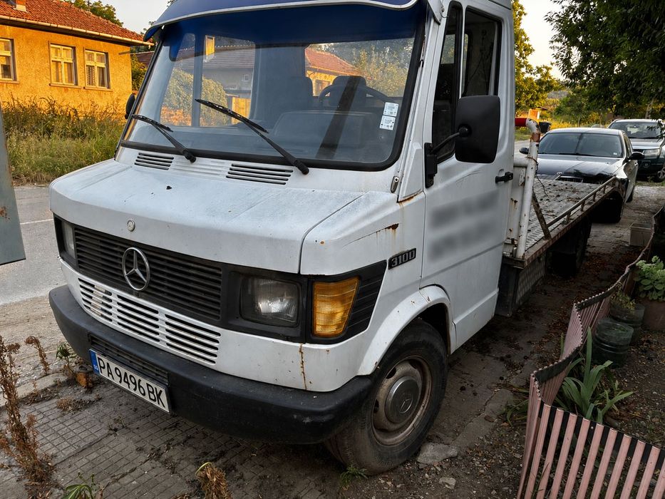 Пътна помощ – Mercedes с лебедка