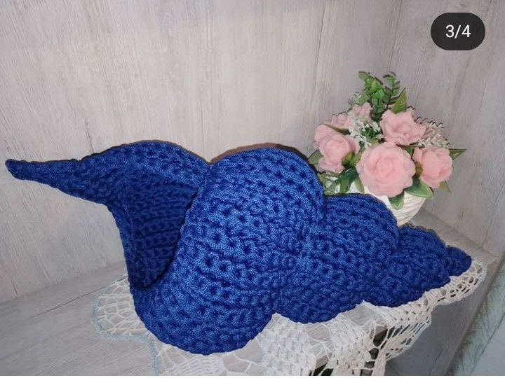 Тапочки, сумки, косметички, кашпо