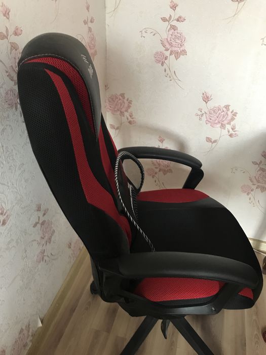 Продам кресло игровое и для роботы дома