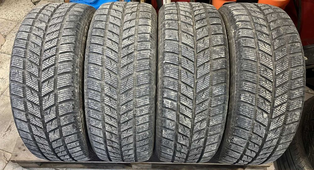 4бр Зимни гуми 215/55/16