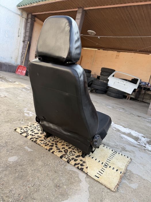 Сиденья на ниву.