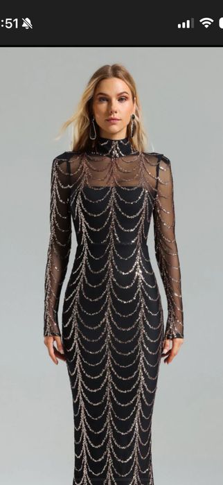 Нова дълга черна рокля с тюл