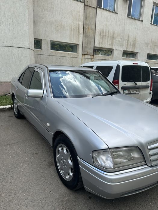Мерседес бенс срочно продам