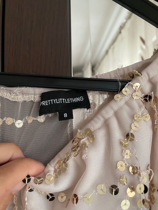 Rochita cu paiete gold si maneca lunga marimea S