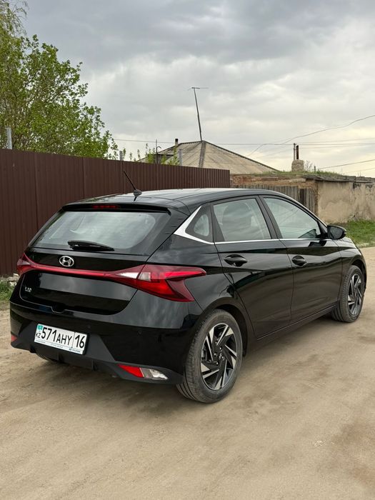 Продам машину 2023года