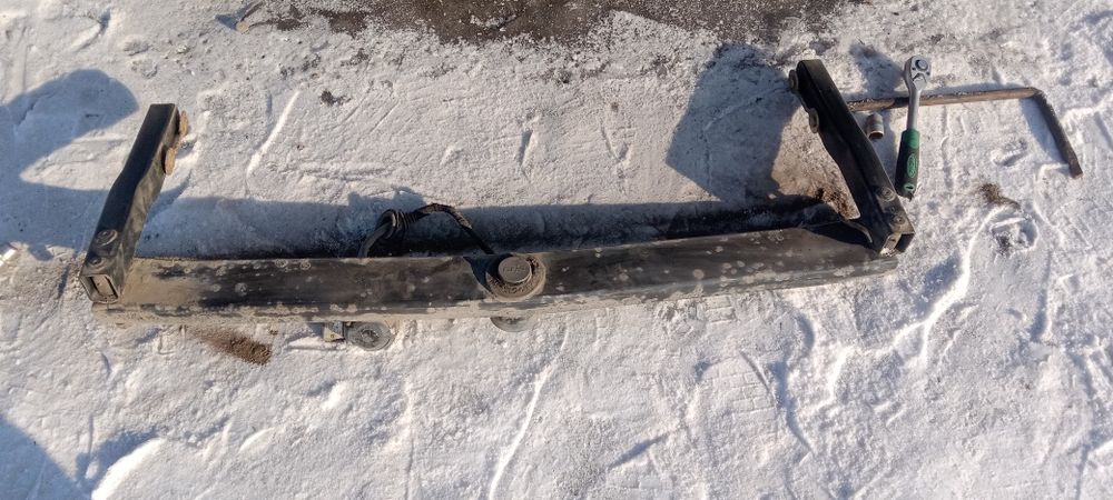 Фаркоп Мерседес 210