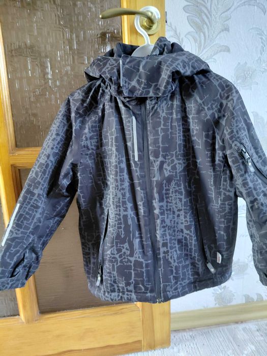 Продам куртку reims