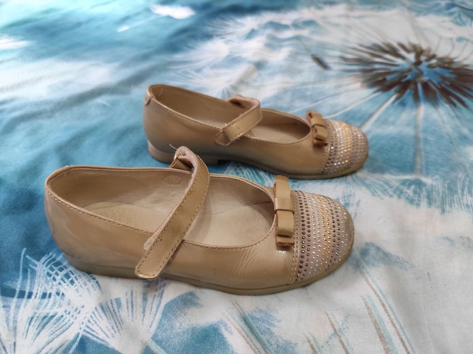 Обувки детски , маратонки,ботушки