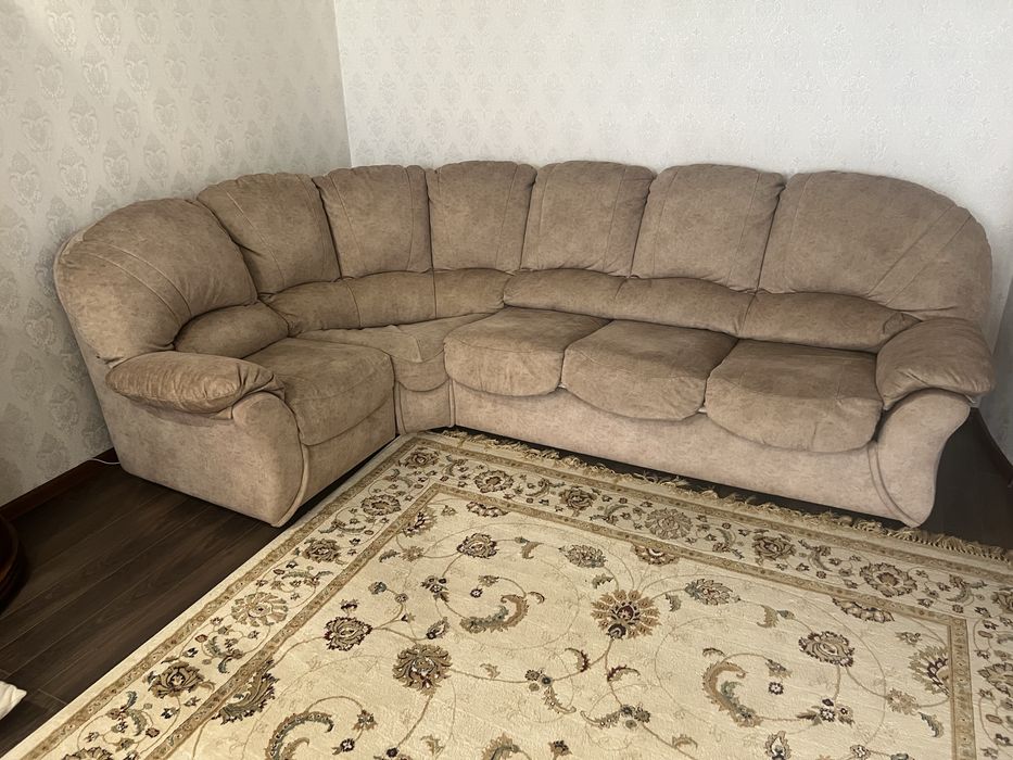 Продам диван, в отличном состоянии.
