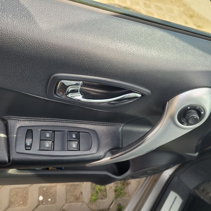 Renault Koleos 2.0 dCi 150CP Automat 4x4 BOSE Încălzire Piele Full