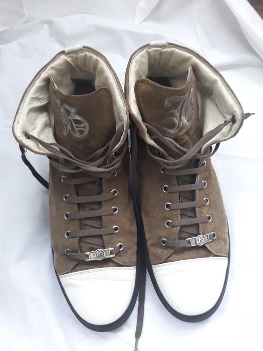 Vand urgent ghete din piele interior si exterior firma john Balliann.