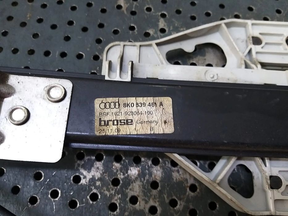Macara geam electric stanga spate audi a4 b8 8k 8k0839461a
