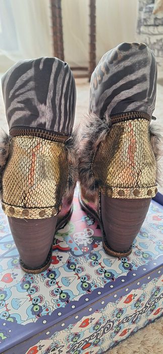 Botine deosebite Irregular Choice masura 35