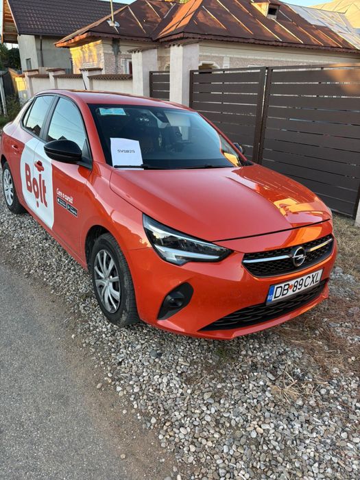 Vand flota bolt uber cu masini colantate activ pe Targoviste