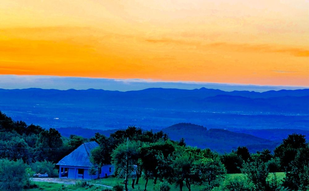 Refugiu autentic cu panoramă spre Baia Mare în Defileul Lăpușului