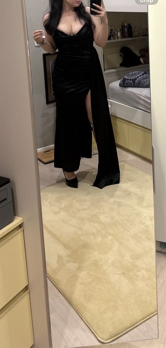 Сатенена бална рокля