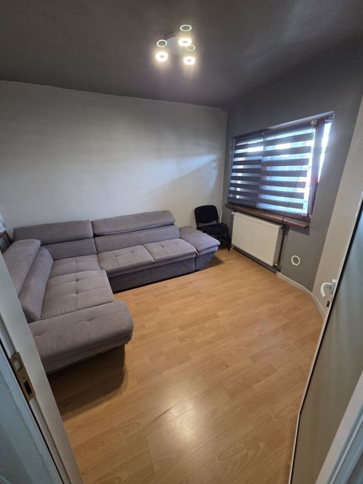 De închiriat apartament 3 camere Shopping City Mall
