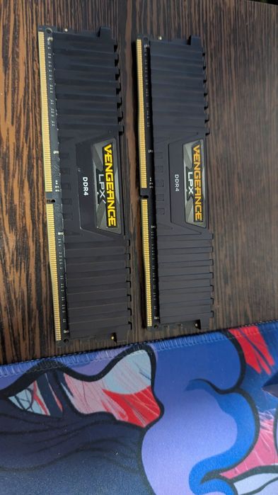 Memorie RAM DDR4 32GB 2x16GB Dual Channel Corsair Vengeance CL16