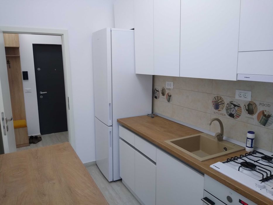Apartament 2 camere de inchiriat, termen lung, loc parcare inclus