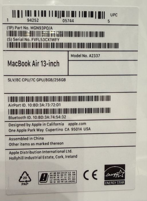 MacBook Air 13” M1, 8GB/256GB - NOU, SIGILAT - cutie originală nedesfăcută cu garantie 24luni