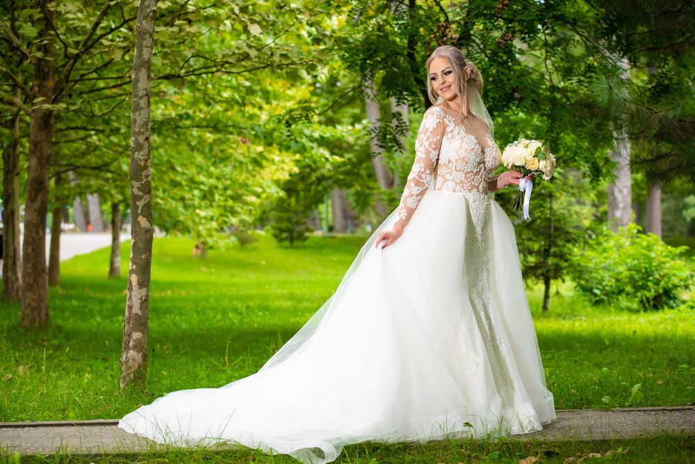 Vand rochie mireasa tip sirena